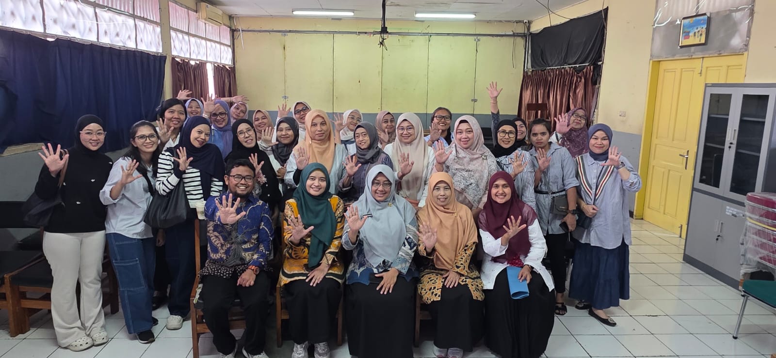 Sosialisasi Pemanfaatan Minyak Jelantah di SDN Rawamangun 12, Perkuat Edukasi Lingkungan Bersama Orang Tua